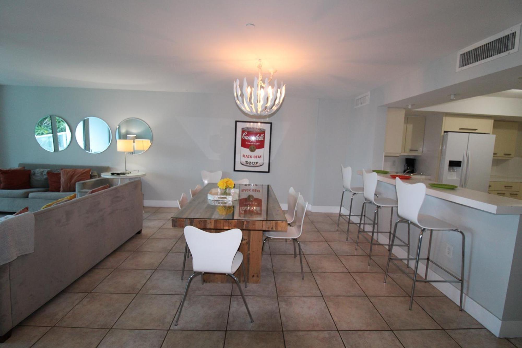 Castle Pavillon 8 Beachfront - Private Beach Access Loft With 2-Story, Pool, Tennis, Free Parking Access Маямі-Біч Екстер'єр фото